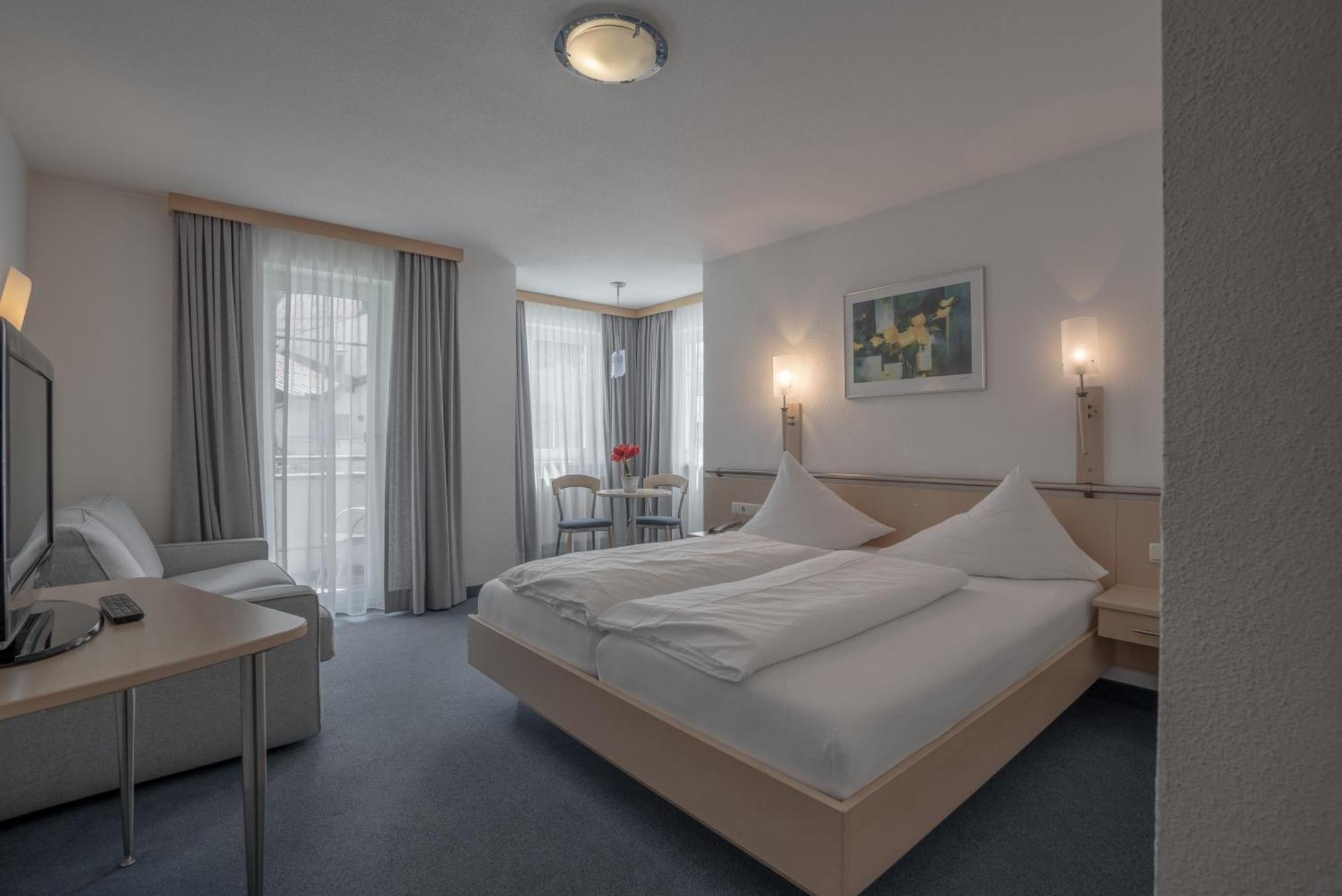 Petit Madlein Bed & Breakfast 4*