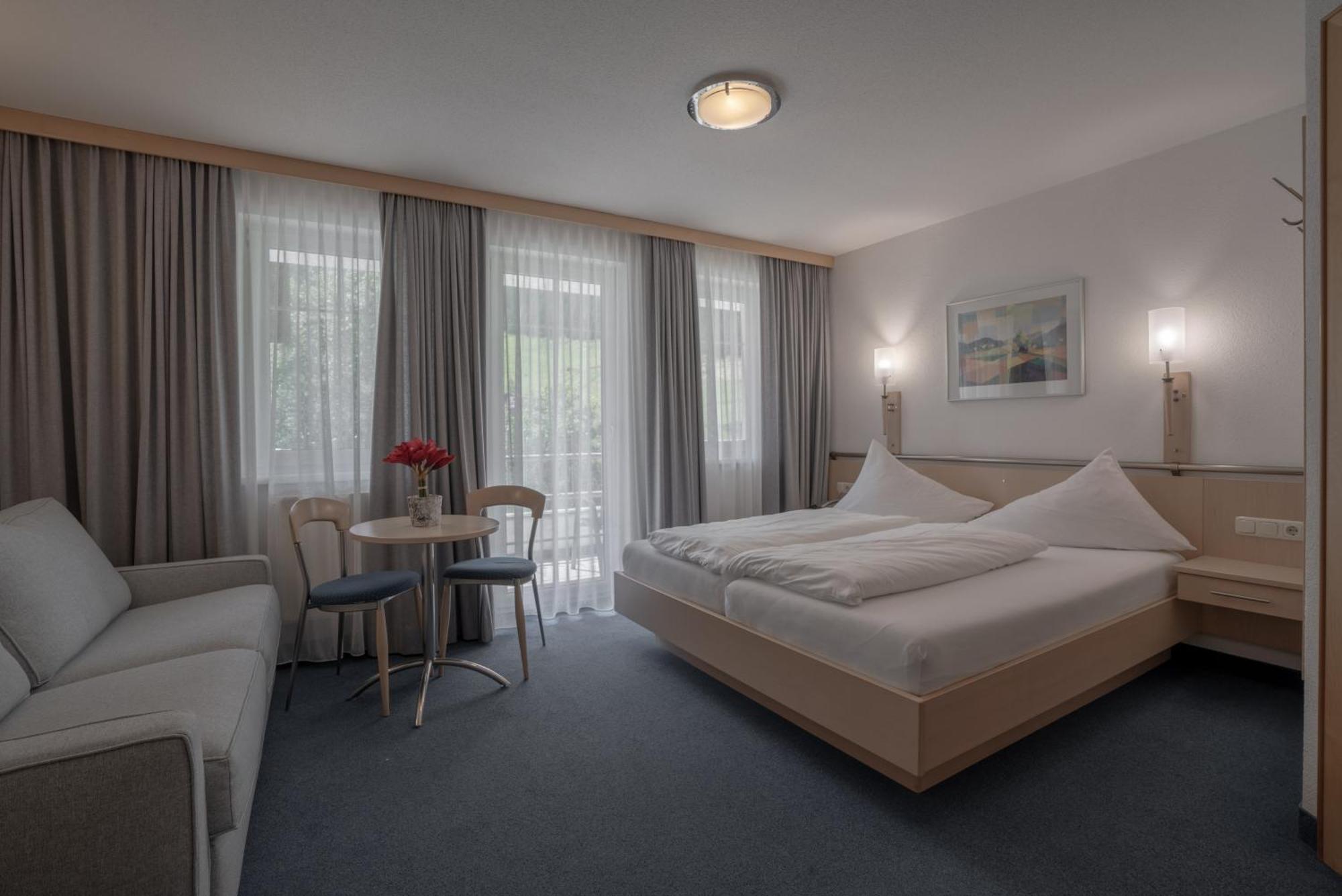 Bed & Breakfast Petit Madlein 4*